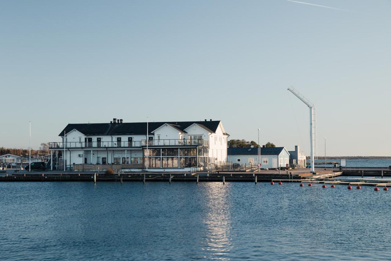 Hotell Hamnen Farjestaden Exterior photo
