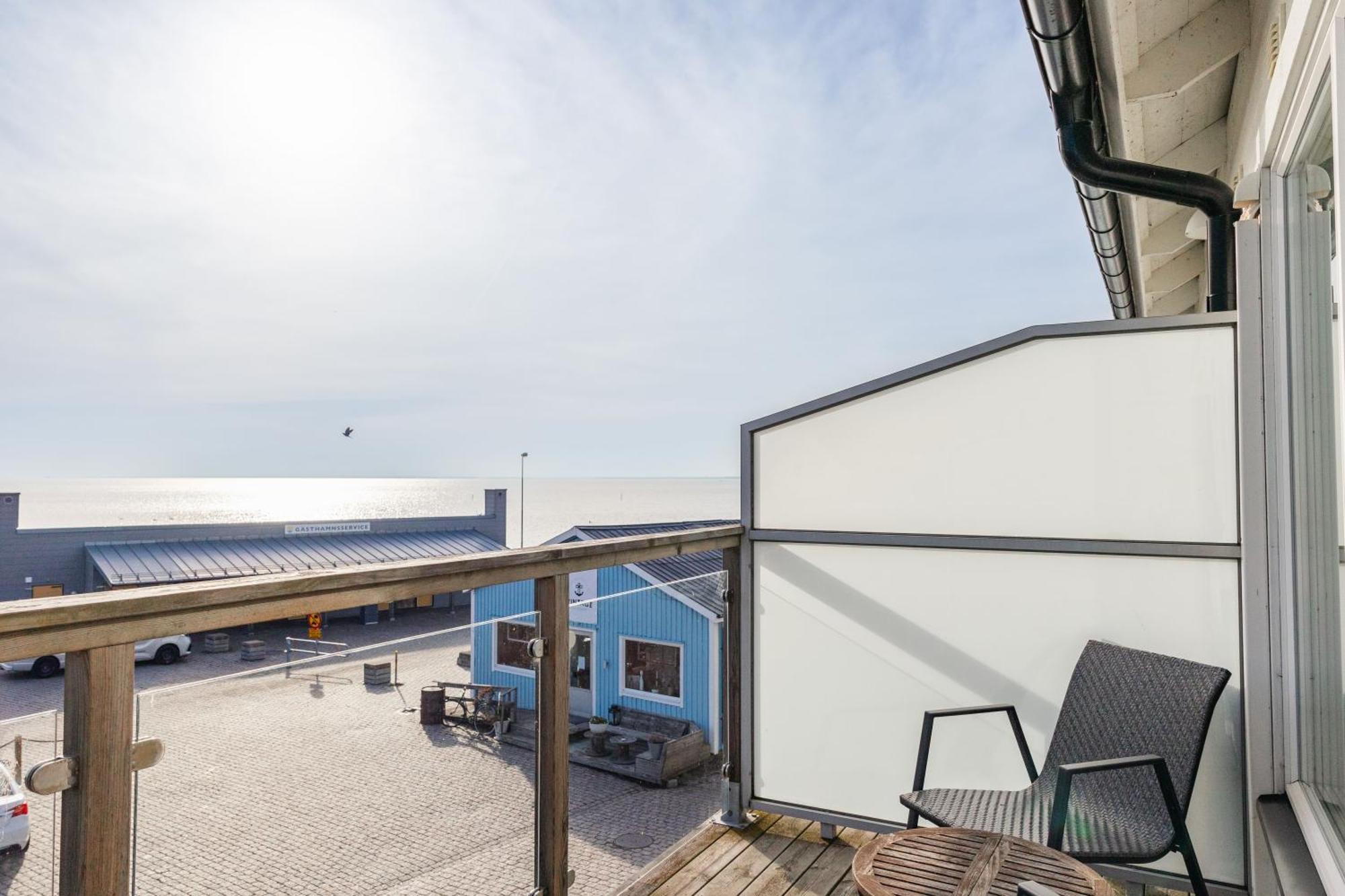 Hotell Hamnen Farjestaden Exterior photo
